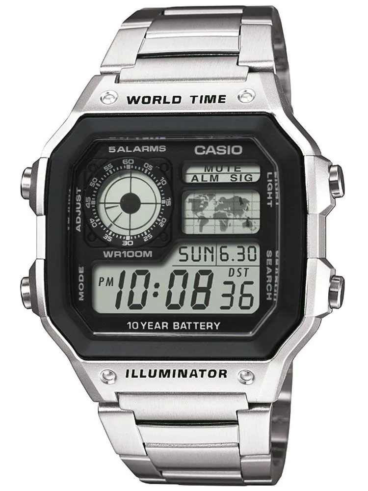 Zilver met zwart digitaal vierkant Casio horloge op witte achtergrond.